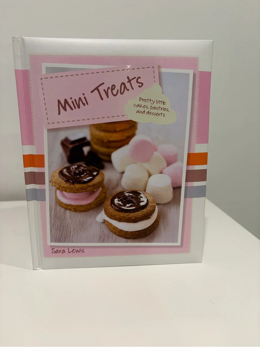 NEW Baking Recipe Book Bundle - Picture 3 of 10